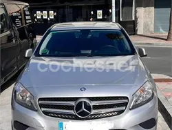Gris / plata Usado 2012 Mercedes A180 Urban Berlina | 12.590 € (Precio justo)