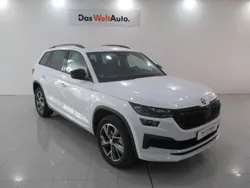 Blanco Usado 2023 Skoda Kodiaq SportLine SUV | 36.390 € (Caro)