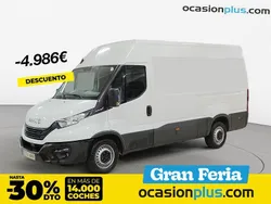 Blanco Usado 2023 Iveco Daily Berlina | 30.210 € (Buen precio)