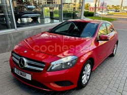 Rojo Usado 2014 Mercedes A200 Urban Berlina | 13.800 € (Buen precio)