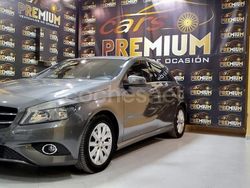 Gris / plata Usado 2013 Mercedes A180 Urban Berlina | 11.999 € (Precio justo)