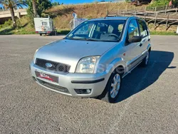 Gris / plata Usado 2003 Ford Fusion Trend Berlina | 2490 € (Precio justo)