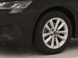 Negro Usado 2023 Audi A3 Berlina | 30.750 € (Caro)