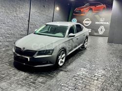 Gris / plata Usado 2019 Skoda Superb SportLine Berlina | 12.799 € (Super precio)