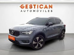 Gris / plata Usado 2022 Volvo XC40 R-Design SUV | 27.990 € (Precio justo)