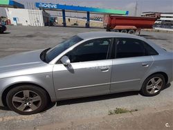 Gris / plata Usado 2007 Audi A4 Berlina | 2200 € (Super precio)