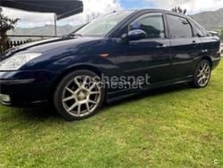 Azul Usado 2003 Ford Focus Ghia Berlina | 2000 € (Precio justo)