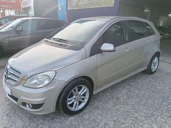 Beige Usado 2009 Mercedes B180 Monovolumen | 6890 € (Buen precio)