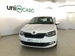 Blanco Usado 2016 Skoda Fabia Ambition Utilitario | 11.950 € (Caro)