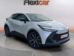 Blanco Usado 2024 Toyota C-HR Advance SUV | 27.690 € (Precio justo)
