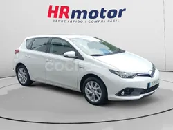 Gris / plata Usado 2019 Toyota Auris Hybrid Active Utilitario | 16.840 € (Un poco caro)