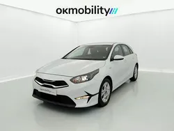 Casa white Usado 2022 Kia Ceed Edition 7 | 17.010 € (Precio justo)