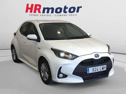 Blanco Usado 2021 Toyota Yaris Hybrid Edition Utilitario | 17.250 € (Super precio)