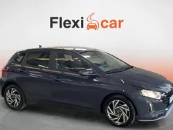 Azul Usado 2023 Hyundai i20 Berlina | 15.490 € (Precio justo)