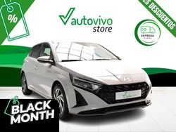 Gris Nuevo 2025 Hyundai i20 Berlina | 19.490 € (Precio justo)