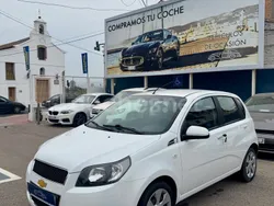 Blanco Usado 2011 Chevrolet Aveo LS Berlina | 5490 € (Un poco caro)