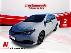 Blanco Usado 2018 Toyota Auris Hybrid Berlina | 15.990 € (Precio justo)