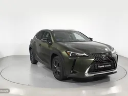 Verde Usado 2023 Lexus UX SUV | 30.400 €