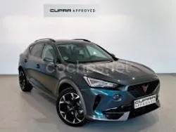 Gris / plata Usado 2024 Cupra Formentor SUV | 33.640 € (Un poco caro)