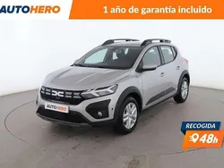 Gris Usado 2024 Dacia Sandero Expression Utilitario | 16.094 € (Precio justo)