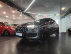 Gris / plata Usado 2018 Maserati Levante SUV | 36.900 € (Buen precio)