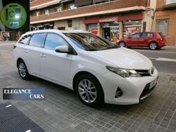 Blanco Usado 2015 Toyota Auris Touring Sports Active Familiar | 13.950 €