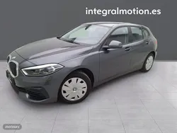 Gris Usado 2021 BMW 116 Utilitario | 18.900 € (Precio justo)