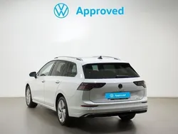 Blanco Usado 2024 VW Golf VIII Style Familiar | 35.980 €