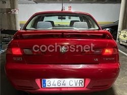 Rojo Usado 2004 Alfa Romeo 156 Distinctive Berlina | 2500 €
