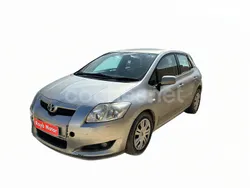 Gris / plata Usado 2008 Toyota Auris Berlina | 5460 € (Un poco caro)