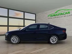 Negro Usado 2021 Skoda Octavia Ambition Utilitario | 14.008 €