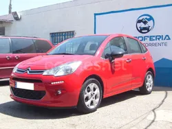 Rojo Usado 2017 Citroën C3 PureTech Utilitario | 7990 € (Buen precio)