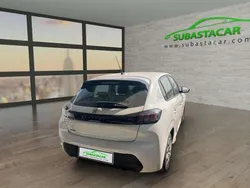Blanco Usado 2020 Peugeot 208 Active Utilitario | 7893 € (Super precio)