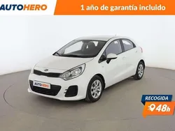 Blanco Usado 2015 Kia Rio Berlina | 9899 € (Un poco caro)