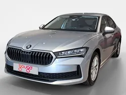 Nuevo 2025 Skoda Superb Selection Berlina | 35.900 € (Buen precio)