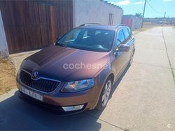 Marrón Usado 2017 Skoda Octavia Ambition Familiar | 7100 € (Precio justo)