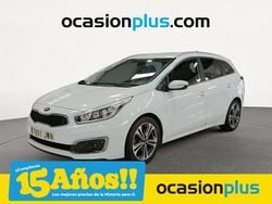 Blanco Usado 2017 Kia Ceed GT Familiar | 11.580 € (Buen precio)