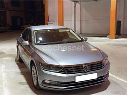 Gris / plata Usado 2019 VW Passat Sportline Berlina | 13.990 € (Buen precio)