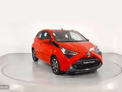 Rojo Usado 2021 Toyota Aygo X-play Utilitario | 15.600 € (Un poco caro)