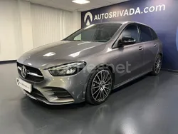 Gris / plata Usado 2021 Mercedes B180 Monovolumen | 27.900 € (Un poco caro)