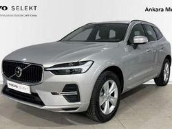 Plateado Usado 2023 Volvo XC60 Core SUV | 40.900 € (Precio justo)