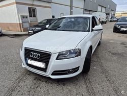 Blanco Usado 2011 Audi A3 Attraction Berlina | 9600 € (Caro)