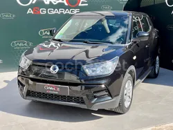 Negro Usado 2016 Ssangyong Tivoli SUV | 9990 € (Precio justo)