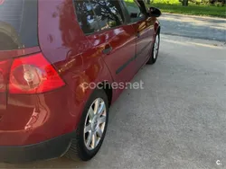 Granate Usado 2003 VW Golf IV Advance Berlina | 4200 € (Caro)
