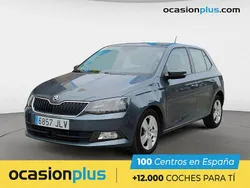 Gris Usado 2016 Skoda Fabia Ambition Utilitario | 10.450 € (Precio justo)