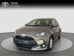 Verde Usado 2024 Toyota Yaris Edition Berlina | 17.480 € (Buen precio)