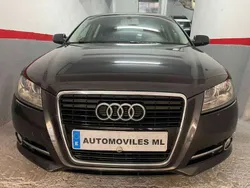 Marrón Usado 2012 Audi A3 Sportback Ambiente Utilitario | 7900 € (Precio justo)