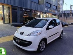 Usado 2008 Peugeot 107 Urban Move Utilitario | 5250 € (Un poco caro)