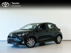 Negro Usado 2024 Toyota Yaris Hybrid Active Berlina | 23.150 € (Precio justo)