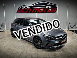 Gris / plata Usado 2015 Mercedes A200 Urban Berlina | 15.900 € (Precio justo)